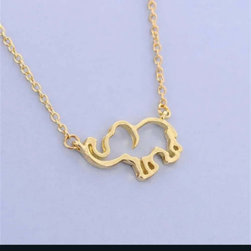 🐘🐘NEW🐘🐘VERY NICE!! Hollow Elephant Necklace in GOLD Plating 🐘🐘 - Picture 2 of 13